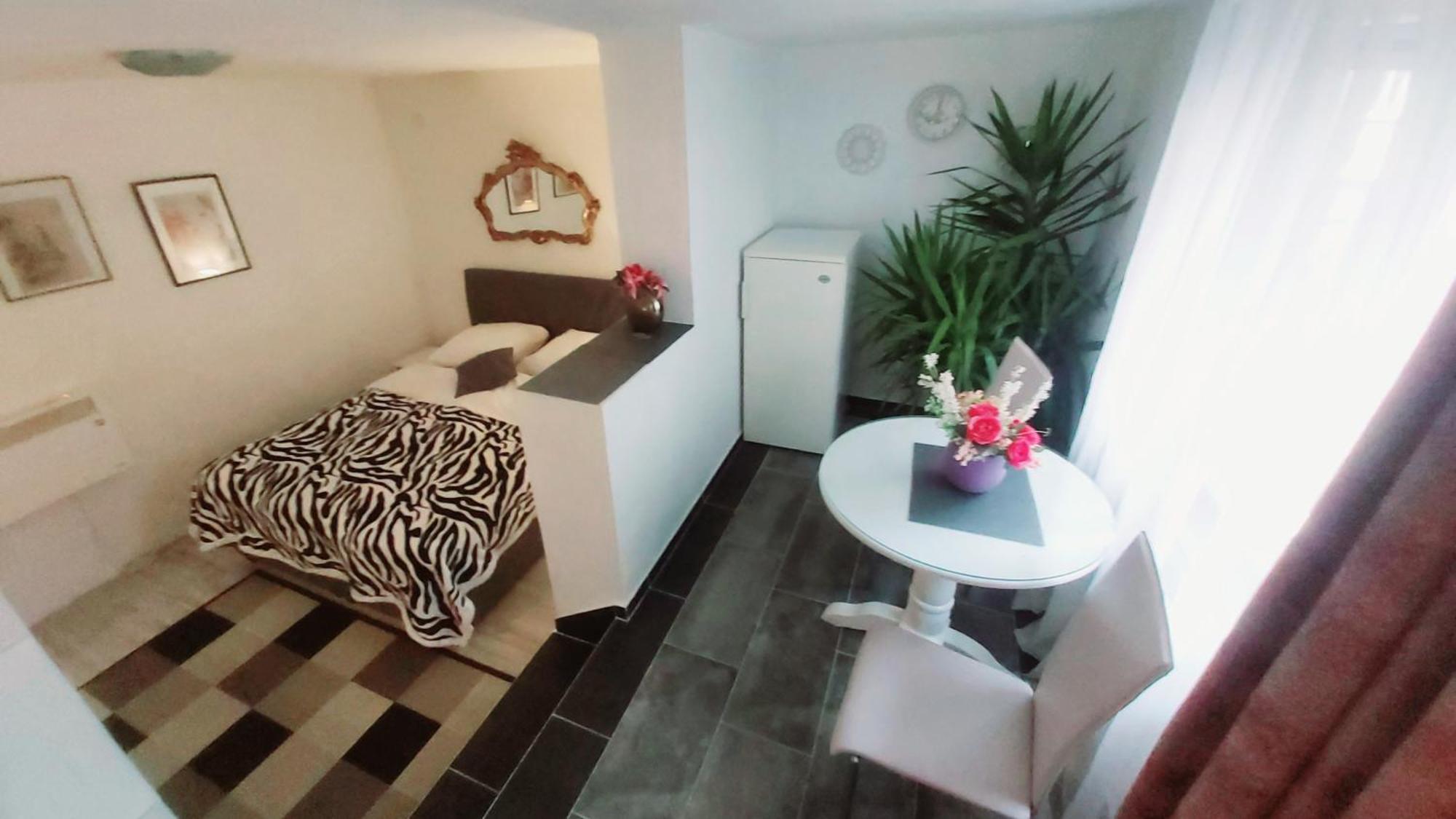 Apartman Andrea 4 بانيا لوكا الغرفة الصورة